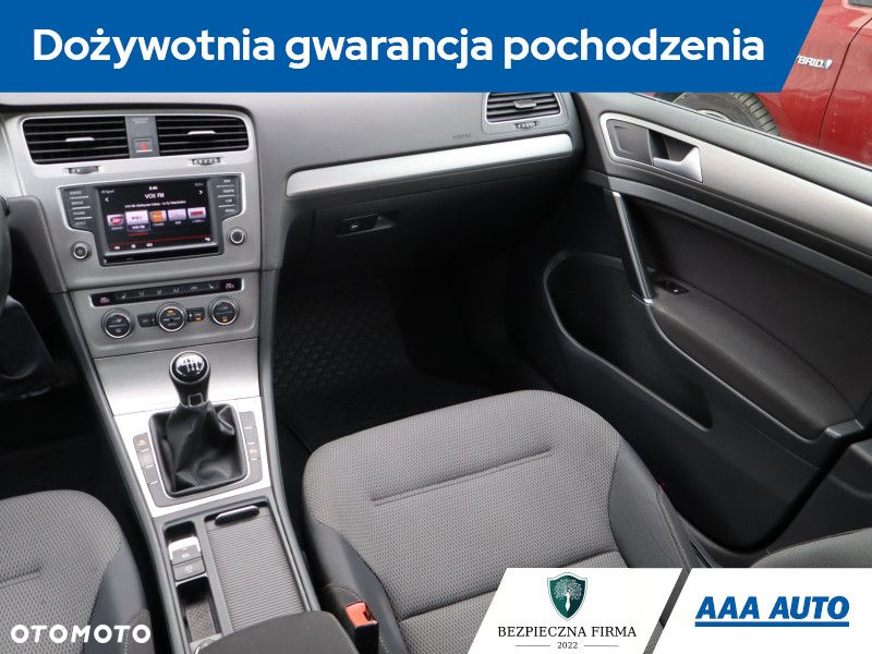 Volkswagen Golf - 9