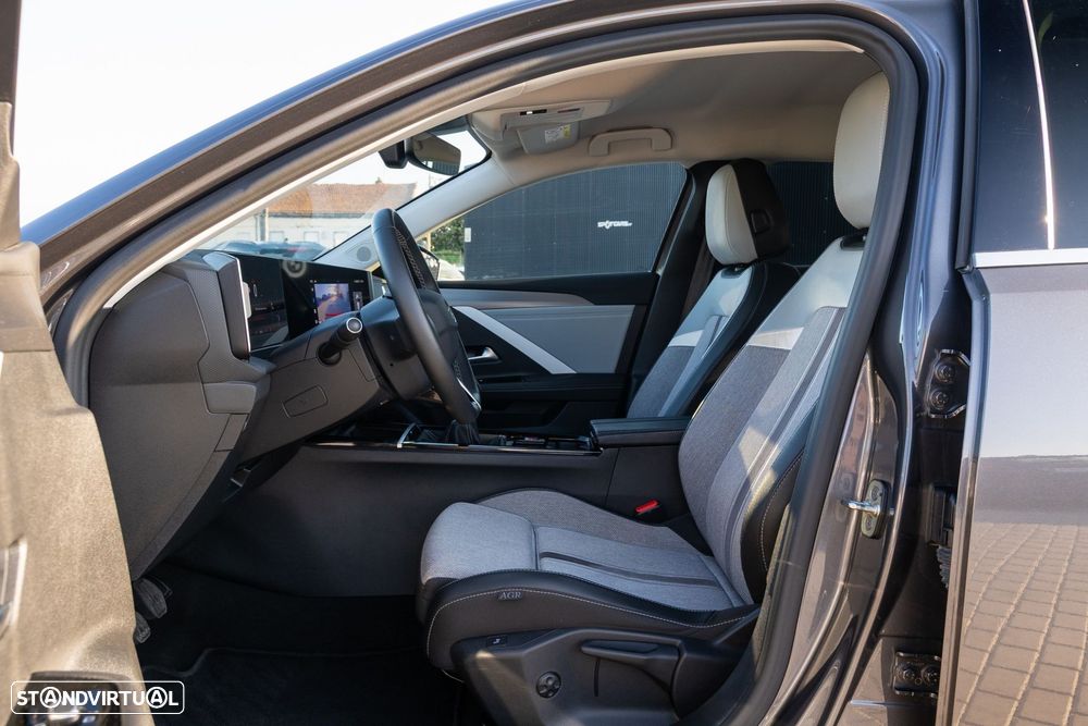 Opel Astra 1.5 D Elegance - 11