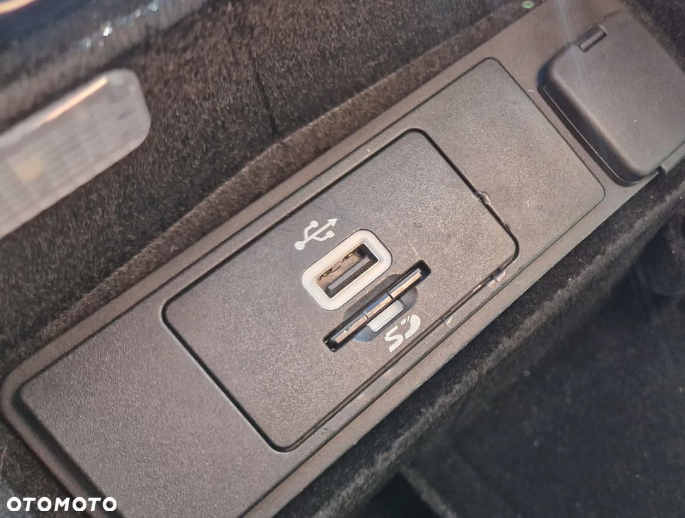 Ford Mondeo 2.0 TDCi STart-Stopp Titanium - 23