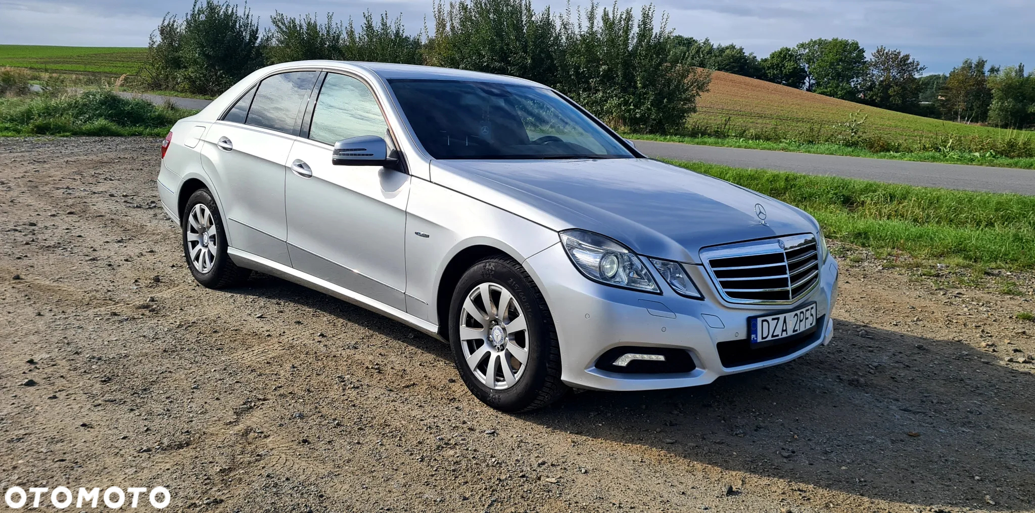 Mercedes-Benz Klasa E 250 T CGI BlueEFFICIENCY Automatik Avantgarde - 2