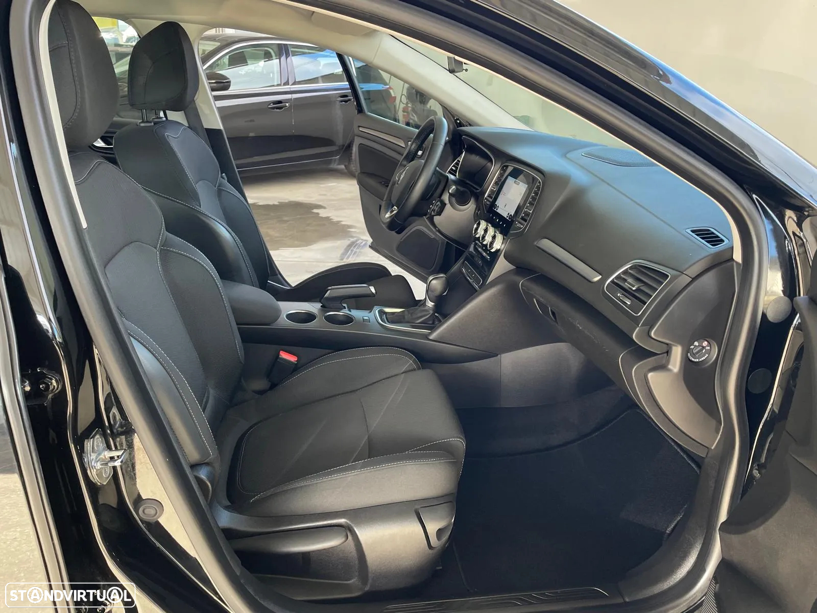 Renault Mégane Sport Tourer 1.5 Blue dCi Techno EDC - 32