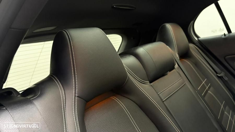 Mercedes-Benz GLA 220 CDI Urban 4-Matic - 23