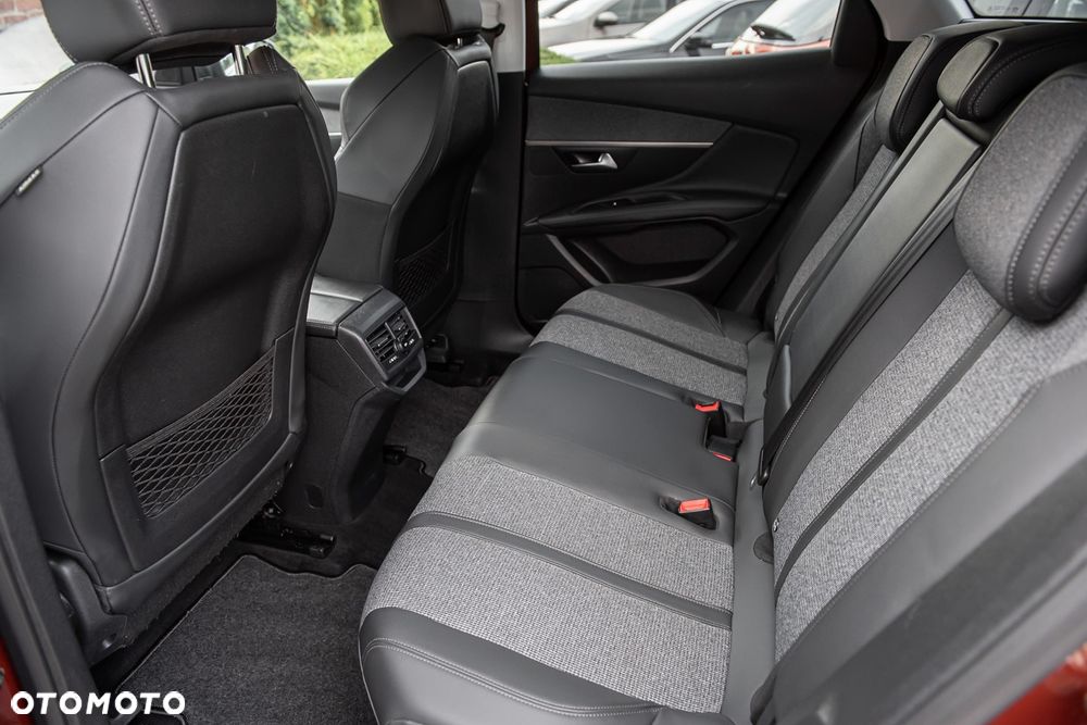 Peugeot 3008 PureTech 130 Stop & Start GPF EAT8 Active Business-Paket - 27