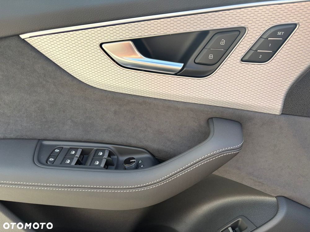 Audi Q8 - 15