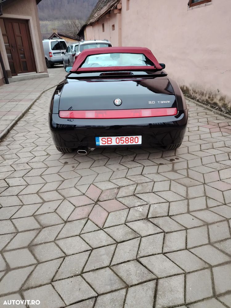 Alfa Romeo Spider - 4