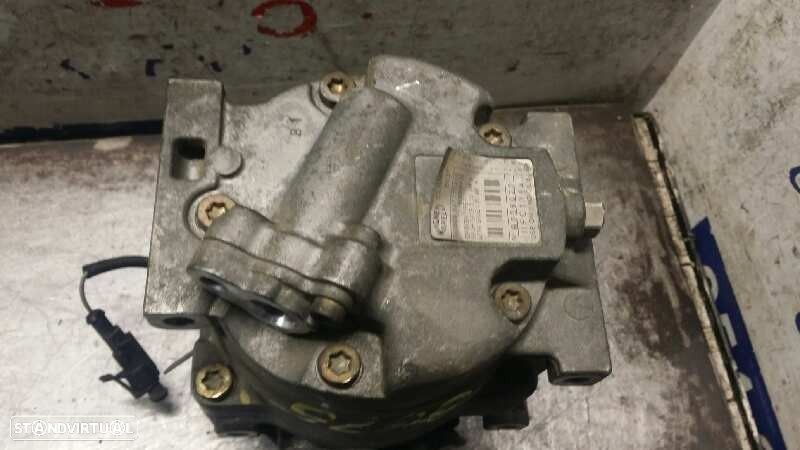 COMPRESSOR AR CONDICIONADO FIAT BRAVA 2001 - - 4