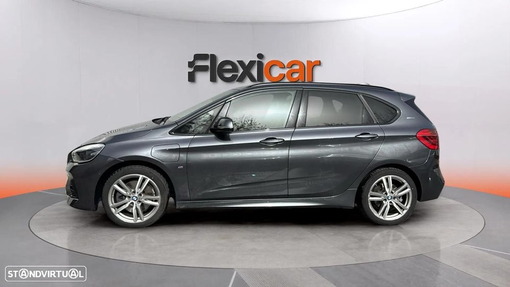 BMW 225xe Active Tourer - 2