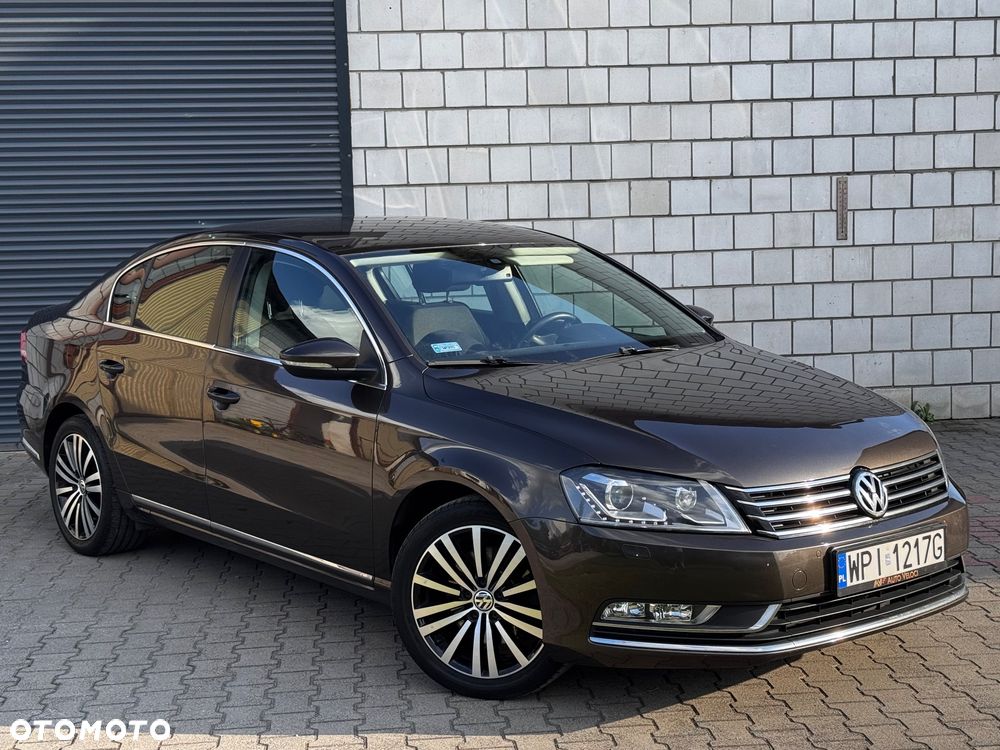 Volkswagen Passat 2.0 TDI Comfortline DSG - 10
