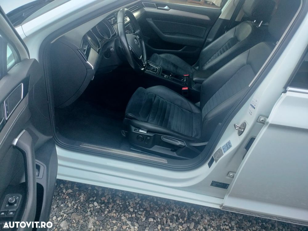Volkswagen Passat 2.0 TDI DSG Highline - 30