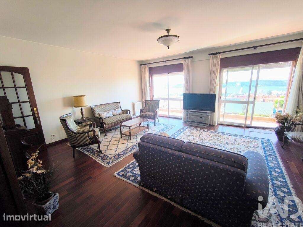 Apartamento T4 em Belém de 189,00 m2 - Grande imagem: 2/29