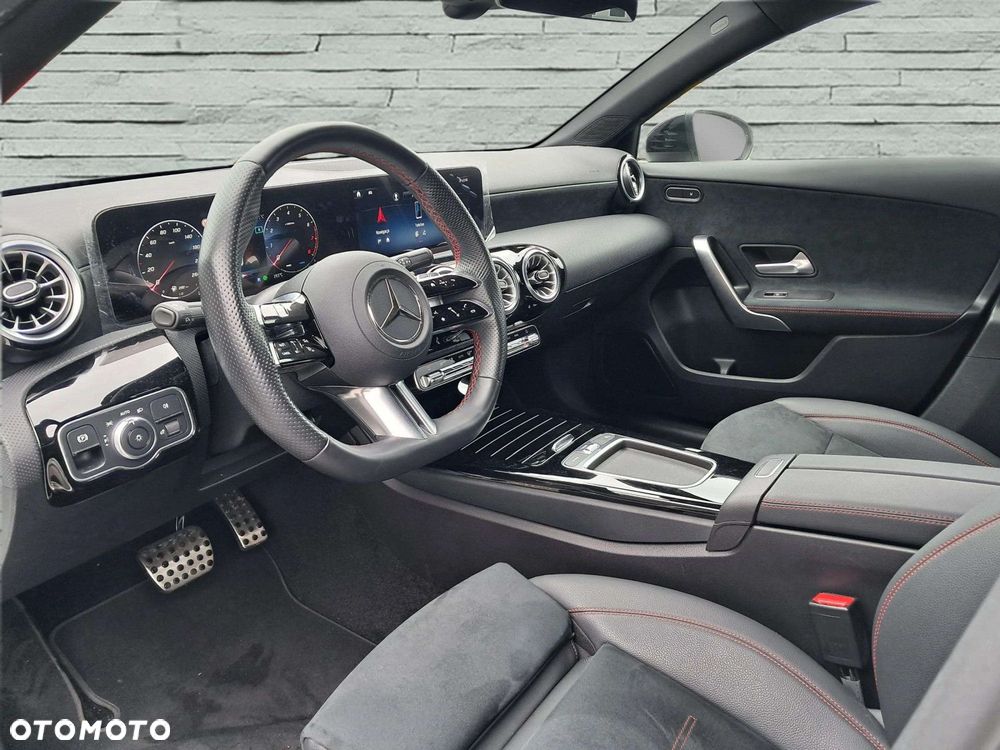 Mercedes-Benz Klasa A 200 AMG Line 7G-DCT - 10