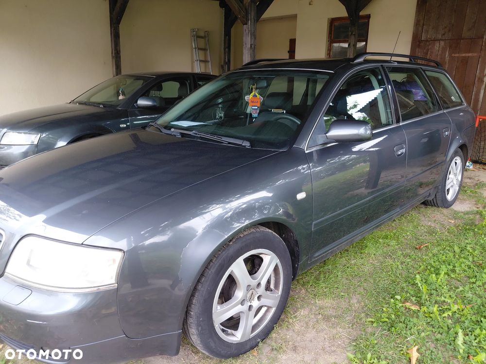Audi A6 Limousine 2.4 - 8