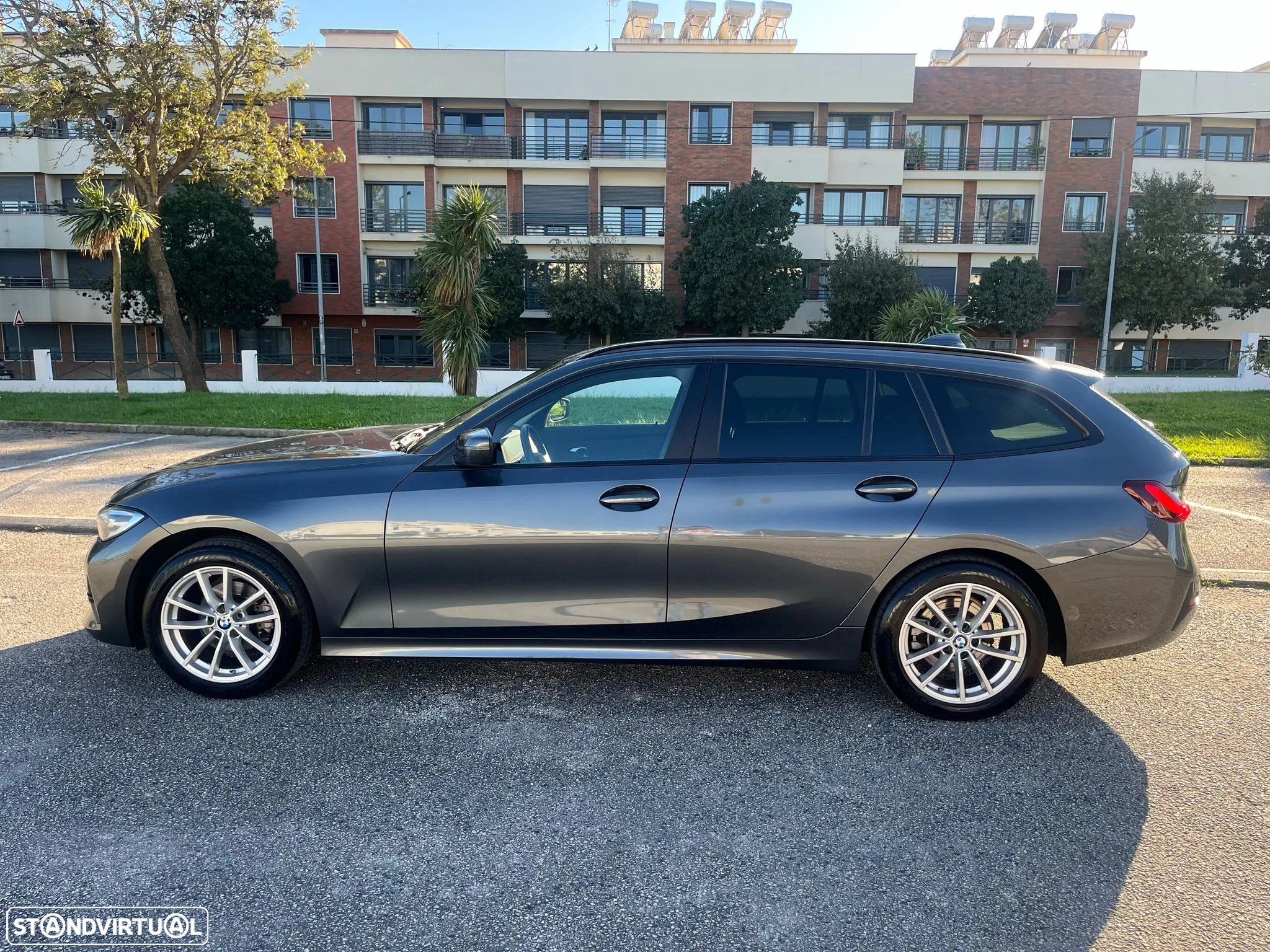 BMW 318 d Touring Auto - 15