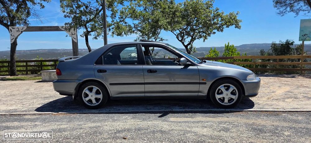 Honda Civic 1.6 VTi - 3