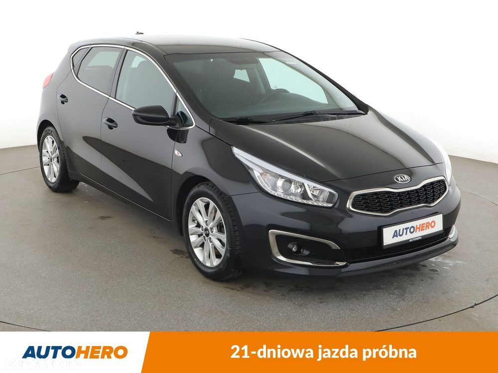 Kia Ceed - 8