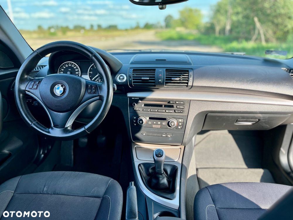 BMW Seria 1 118d - 8