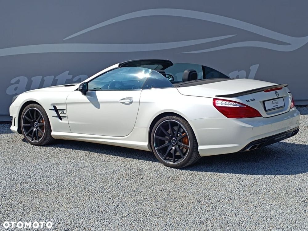 Mercedes-Benz SL 63 AMG - 24