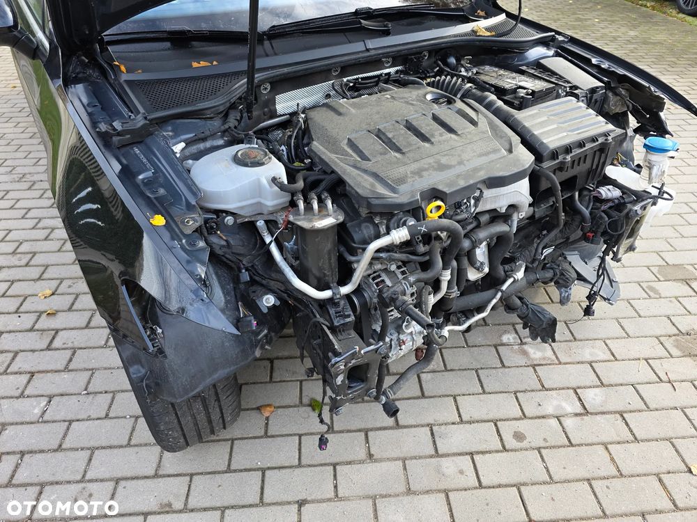 Volkswagen Passat 2.0 TDI EVO Elegance DSG - 8