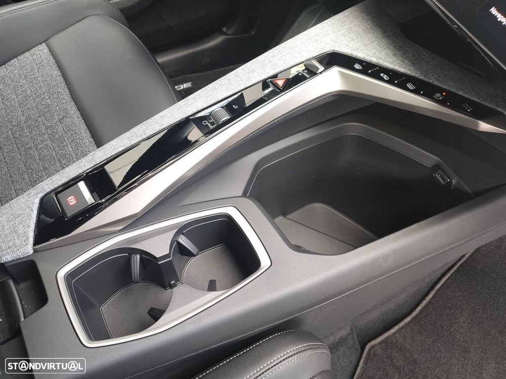 Peugeot 3008 1.2 Hybrid Allure e-DCS6 - 10