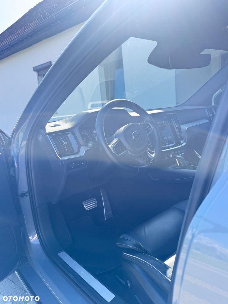 Volvo V60 T6 AWD Recharge Core - 7