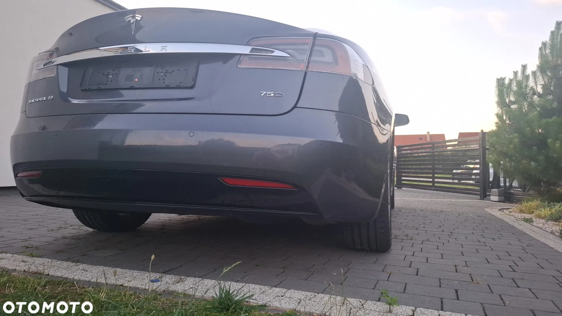 Tesla Model S Long Range Plus - 7
