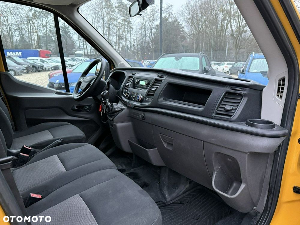 Ford Transit - 18