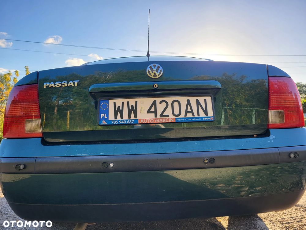 Volkswagen Passat 1.6 - 7