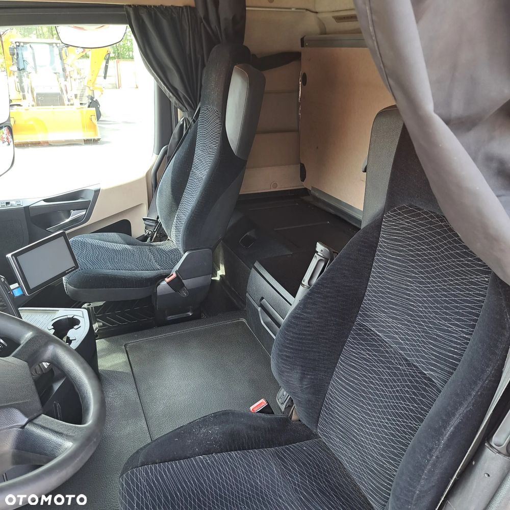Mercedes-Benz ACTROS - 6