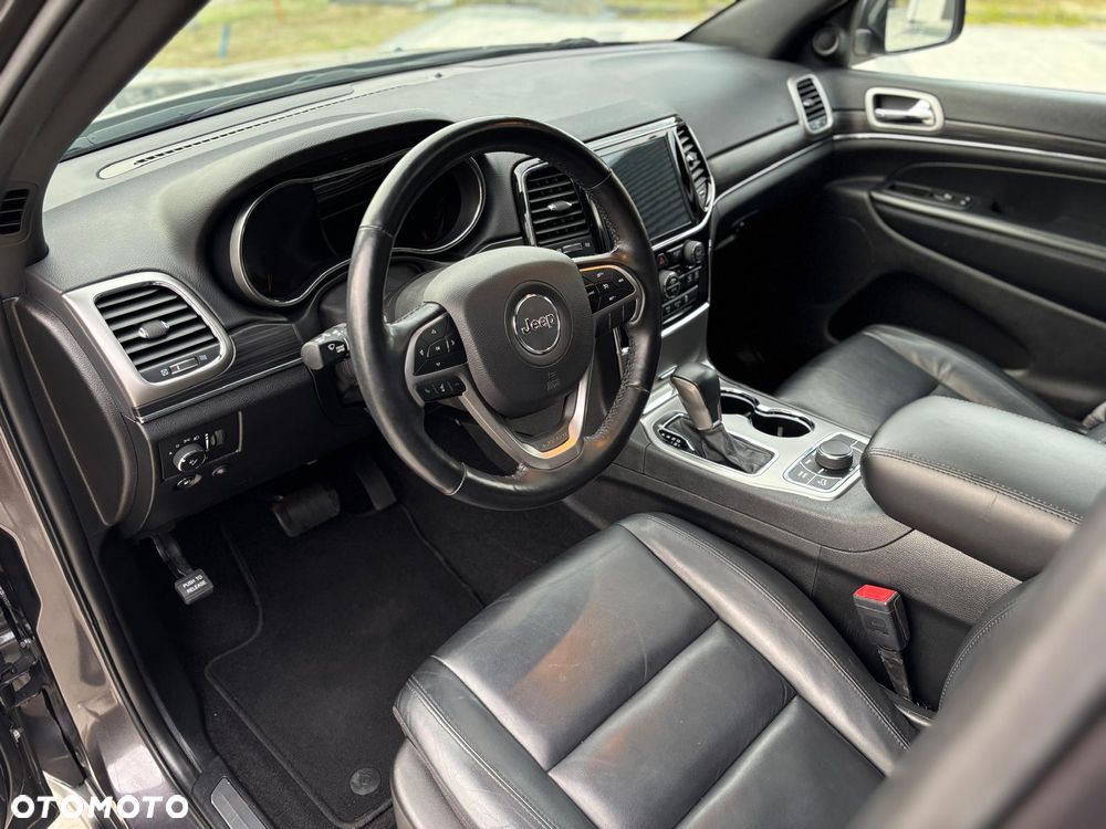 Jeep Grand Cherokee - 18