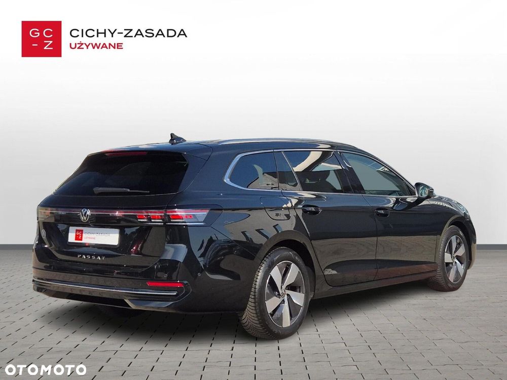 Volkswagen Passat - 5