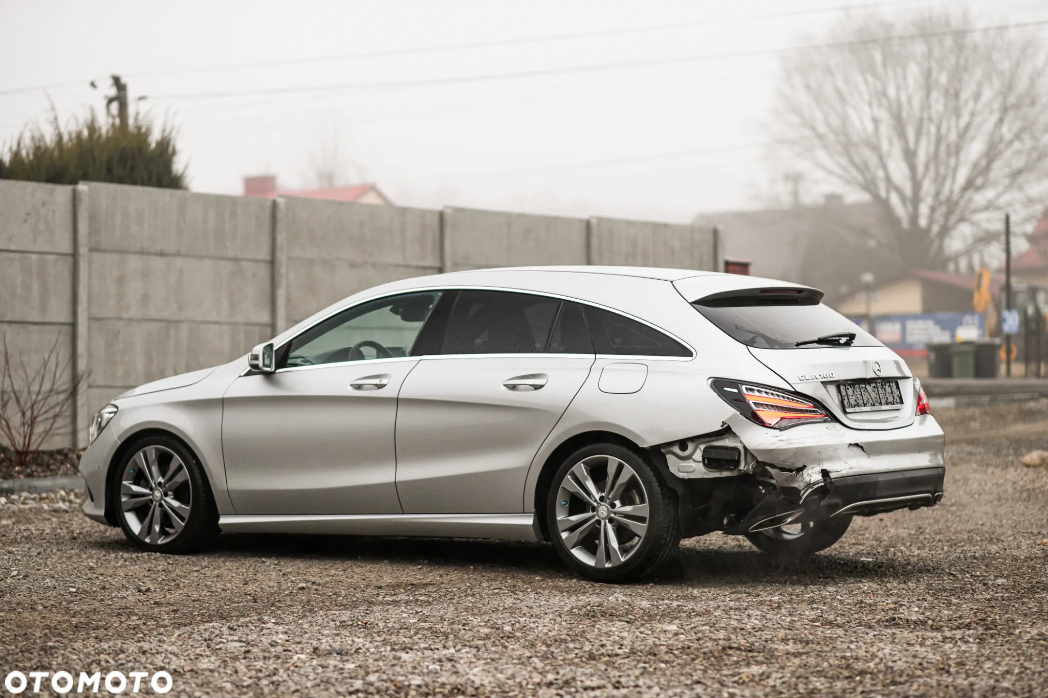 Mercedes-Benz CLA Shooting Brake 180 7G-DCT - 13