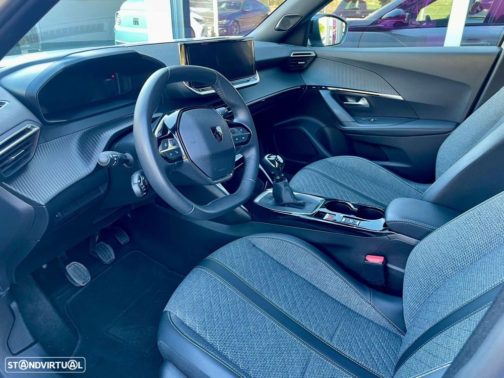 Peugeot 2008 1.2 PureTech Allure Pack - 10