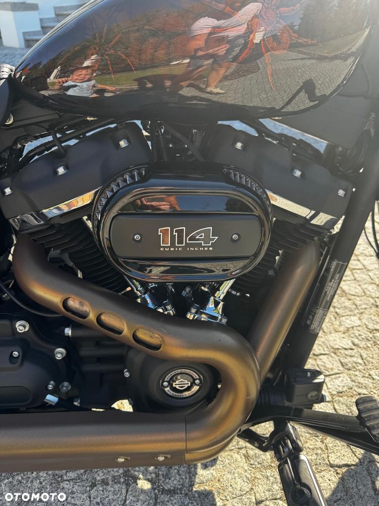 Harley-Davidson Softail Fat Bob - 12