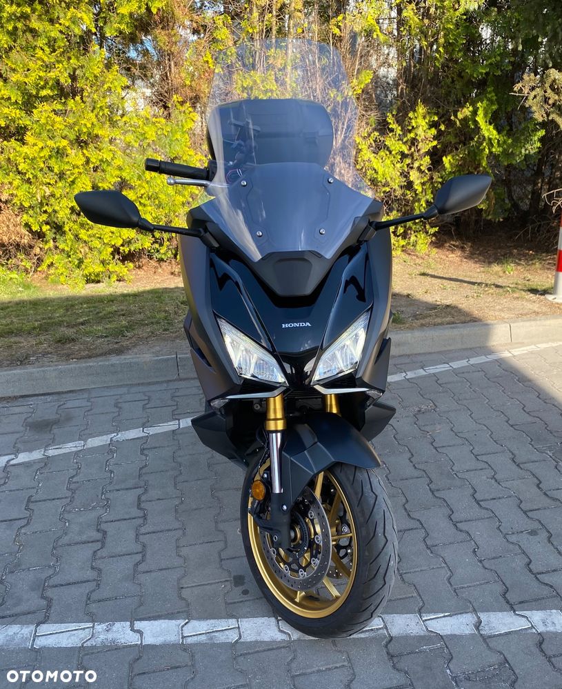 Honda NSS - 1