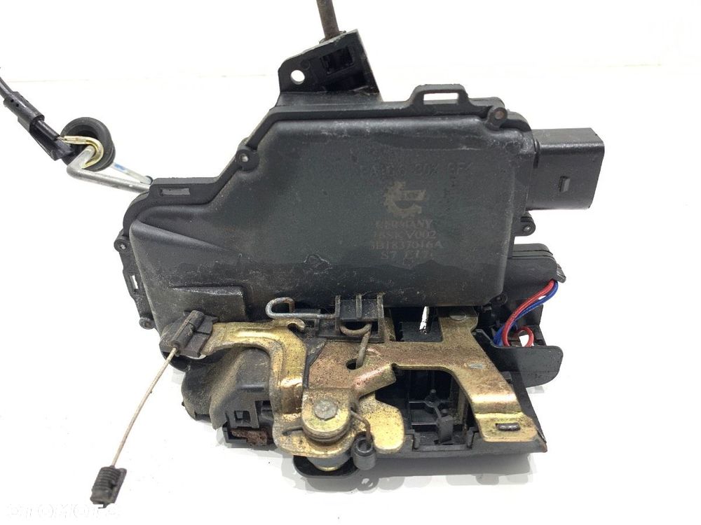 ZAMEK DRZWI PRAWY PRZÓD  VW PASSAT B5.5 (3B3) 2000 - 2005 1.8 T 20V 110 kW [150 KM] benzyna 2000 - - 2