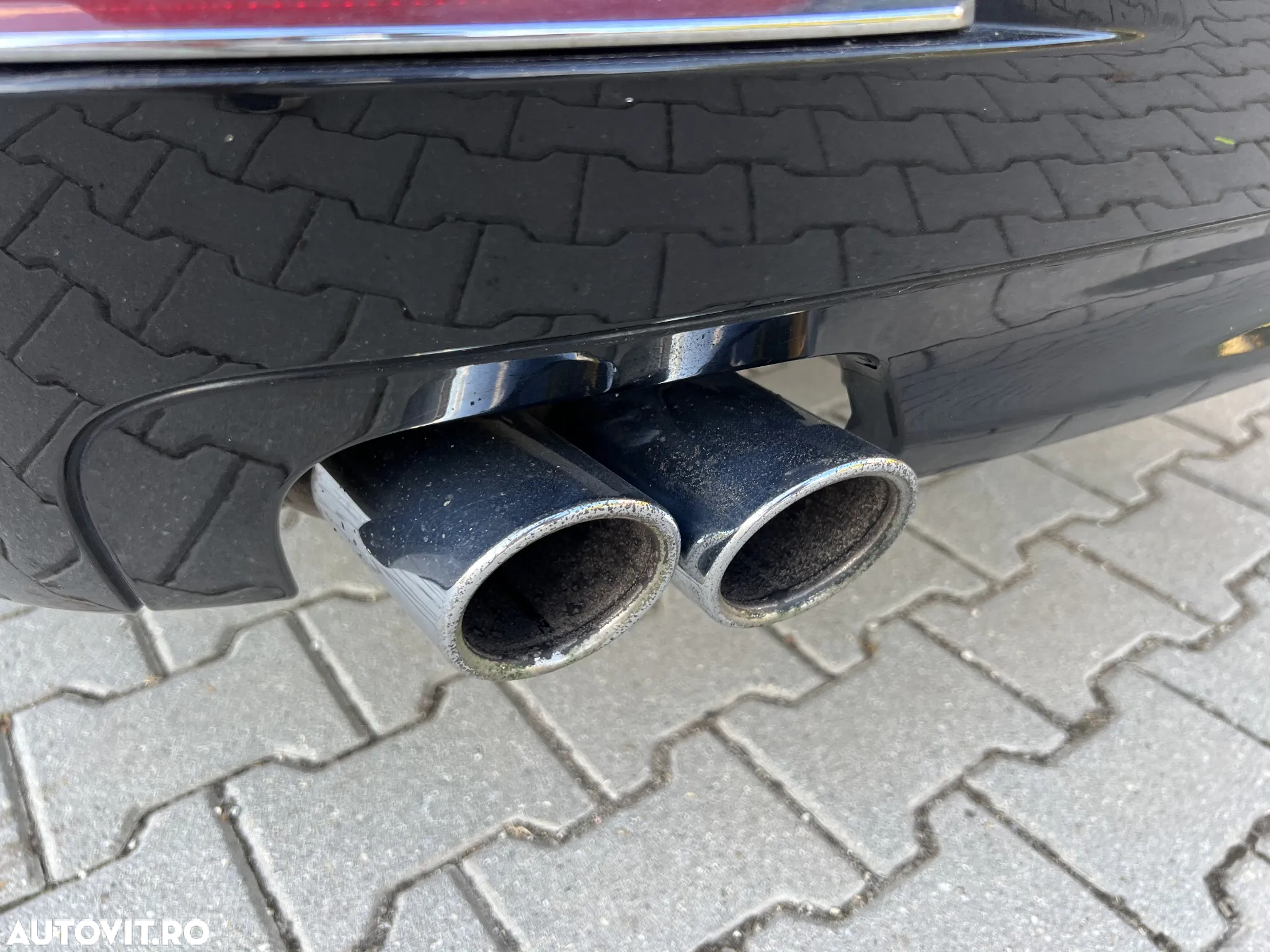 BMW Seria 5 525d Aut. Luxury Line - 10