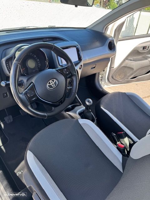 Toyota Aygo 1.0 X-Play+X-Touch - 13