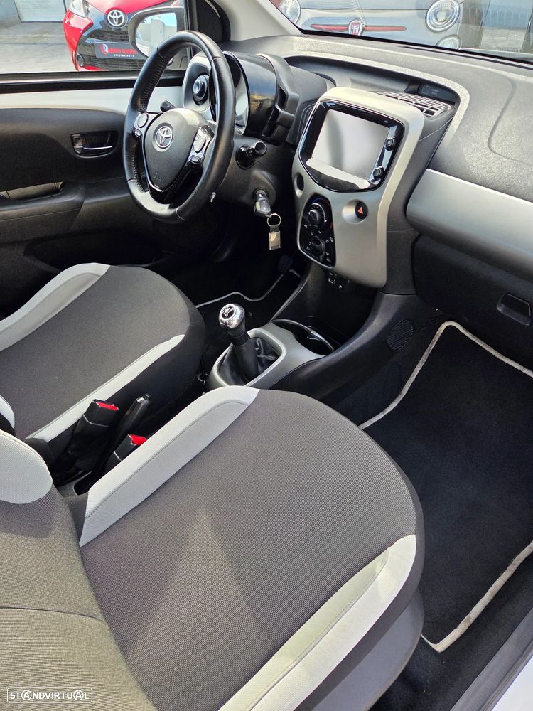 Toyota Aygo - 11
