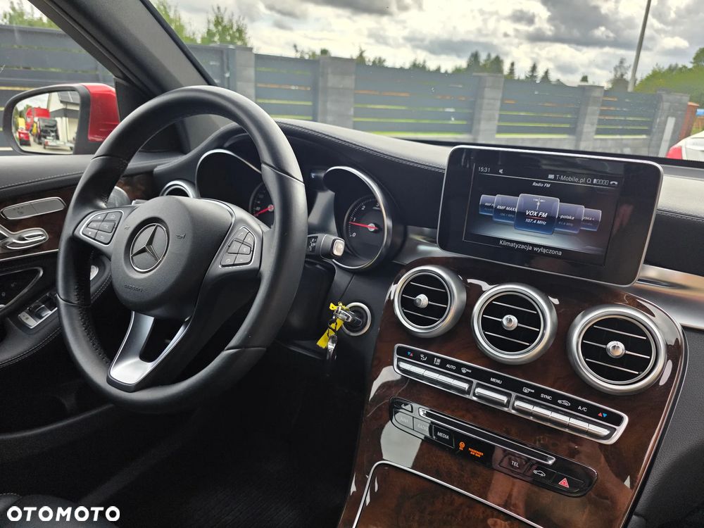 Mercedes-Benz GLC - 21