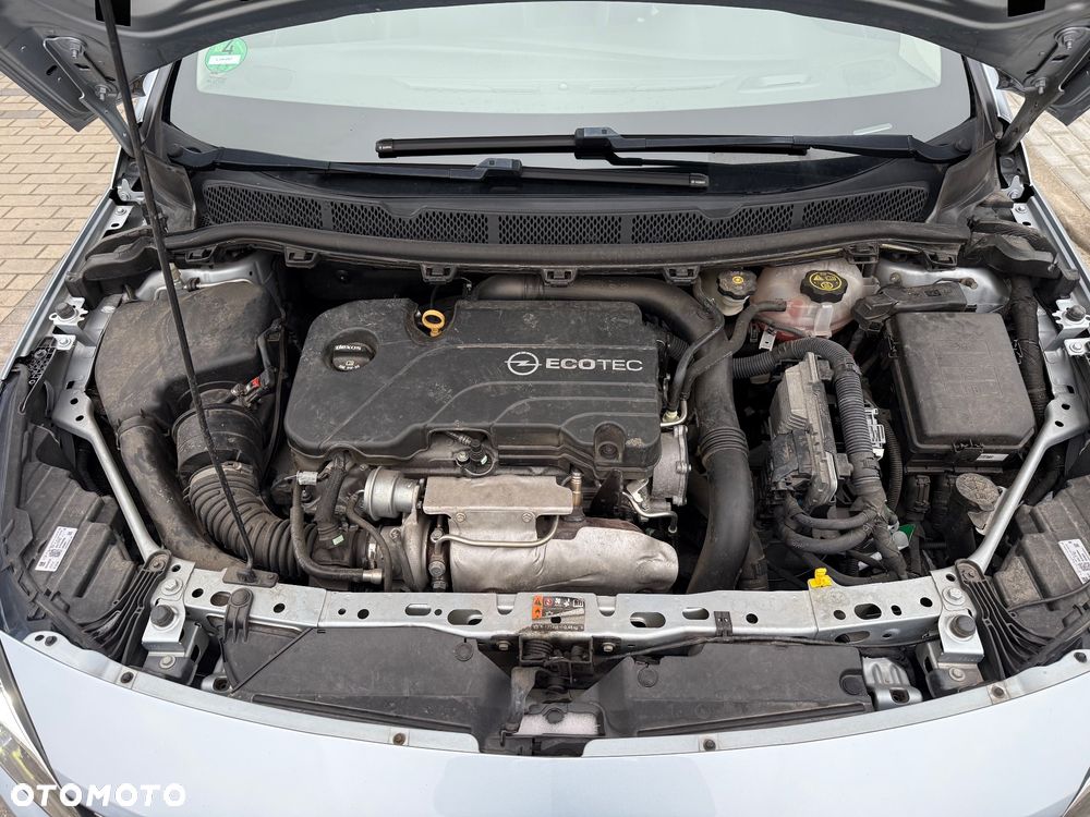 Opel Astra 1.4 Turbo Start/Stop Dynamic - 34