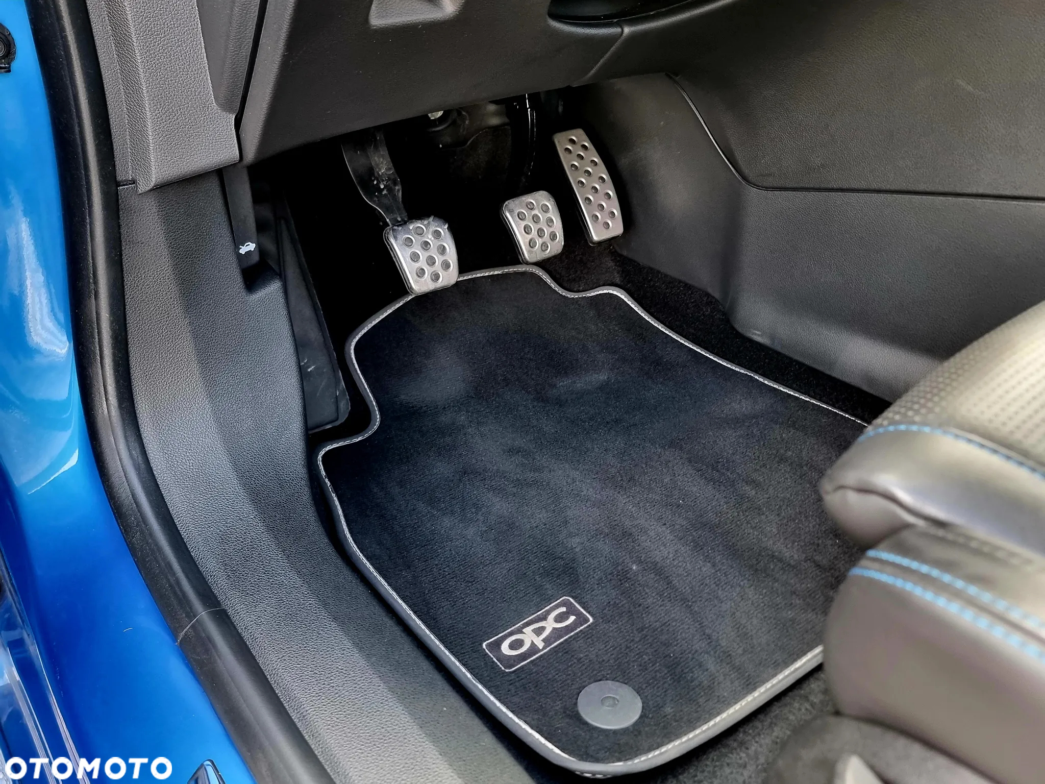 Opel Astra IV GTC OPC - 24