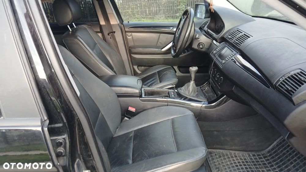 BMW X5 3.0 i - 7