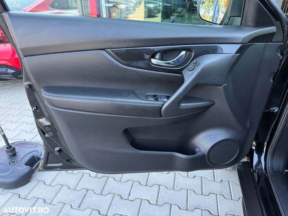 Nissan X-Trail 1.6 DIG-T Tekna - 24