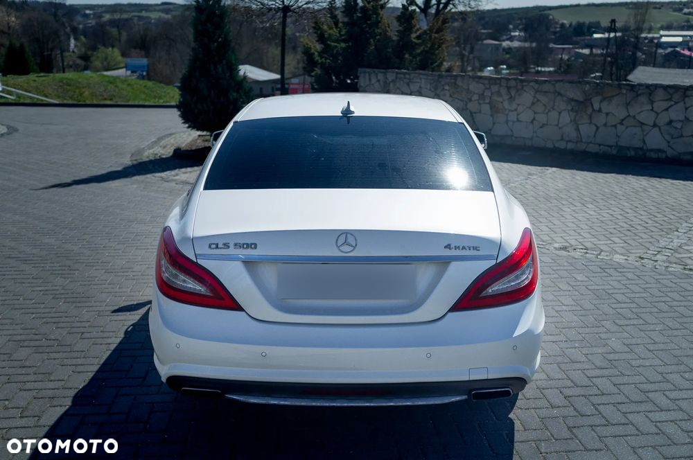 Mercedes-Benz CLS 500 4-Matic BlueEff - 9