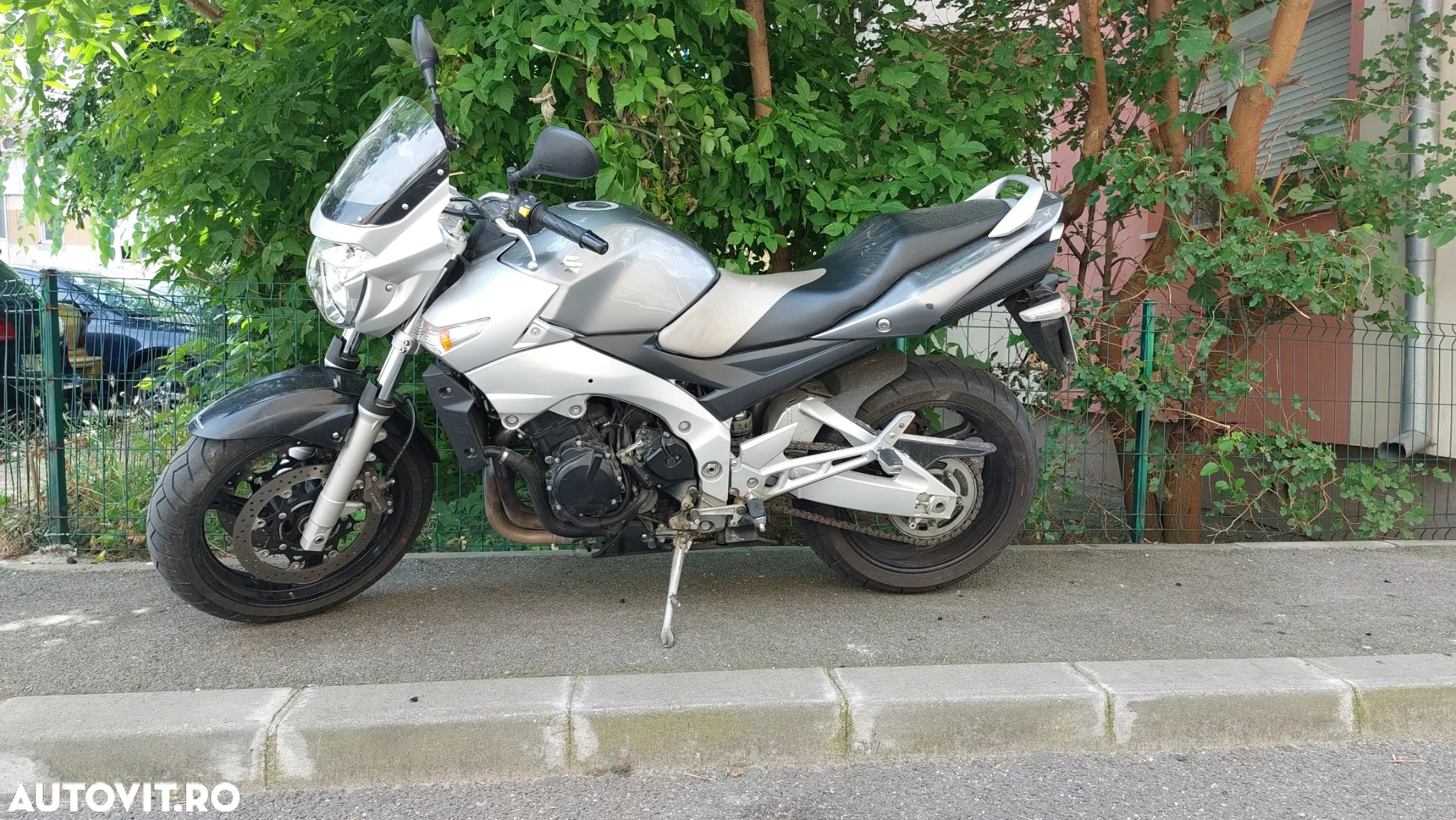 Suzuki GSR 600 - 4