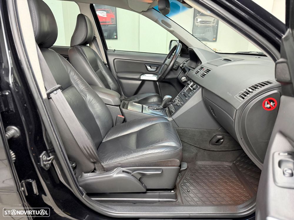 Volvo XC 90 2.4 D5 5L Nivel 3 Geartronic - 23