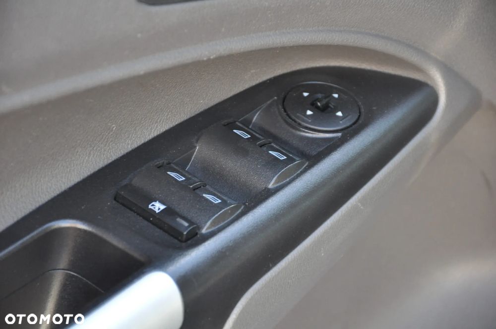 Ford Transit Connect 230 L2 S&S Autm Trend - 24