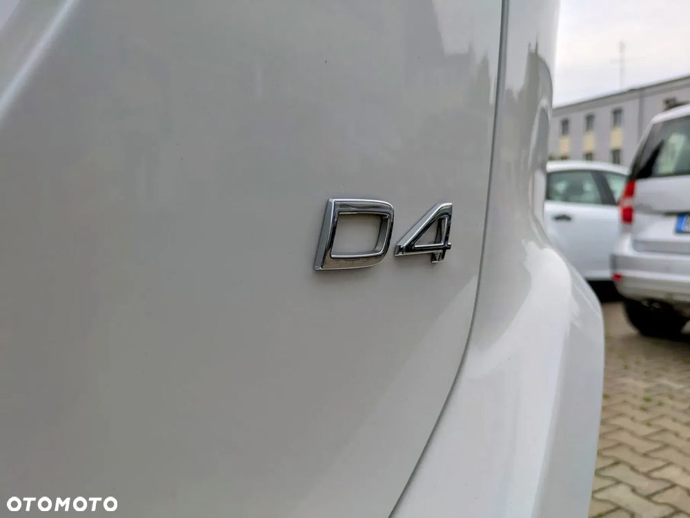 Volvo XC 60 D4 Momentum - 14