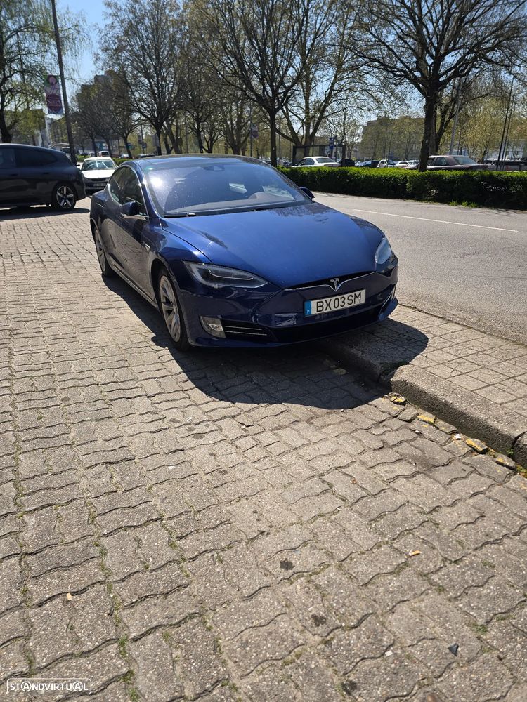 Tesla Model S 90D AWD - 15