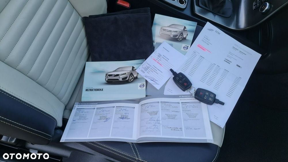 Volvo C30 D2 DRIVe R-Design - 27